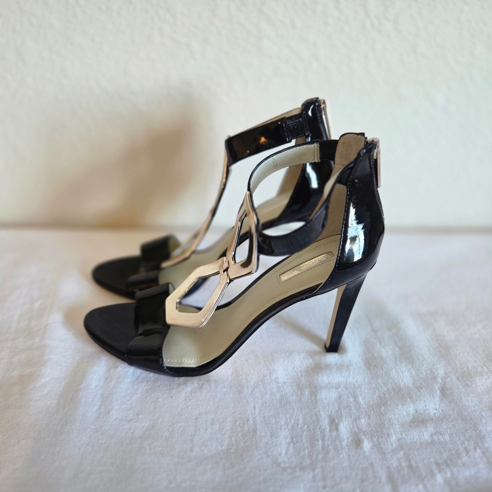 BCBGeneration Black Patent T-Strap Stiletto Sandals Silver Geometric Hardware 10